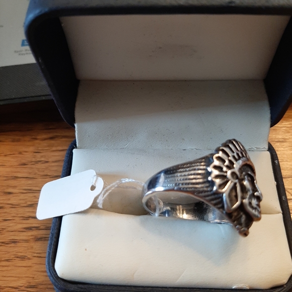 Man's Jewelry - Picture 3 of 8